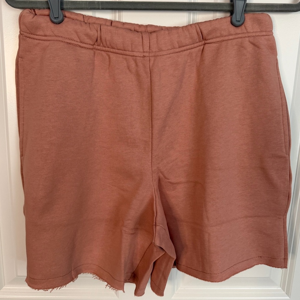 Nia pull on shorts size M ew with tags